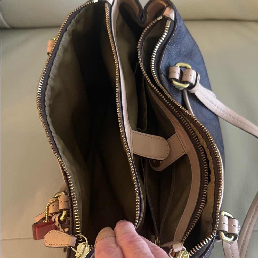 Coach Brown and Tan Shoulder Bag - Picture 7 of 9